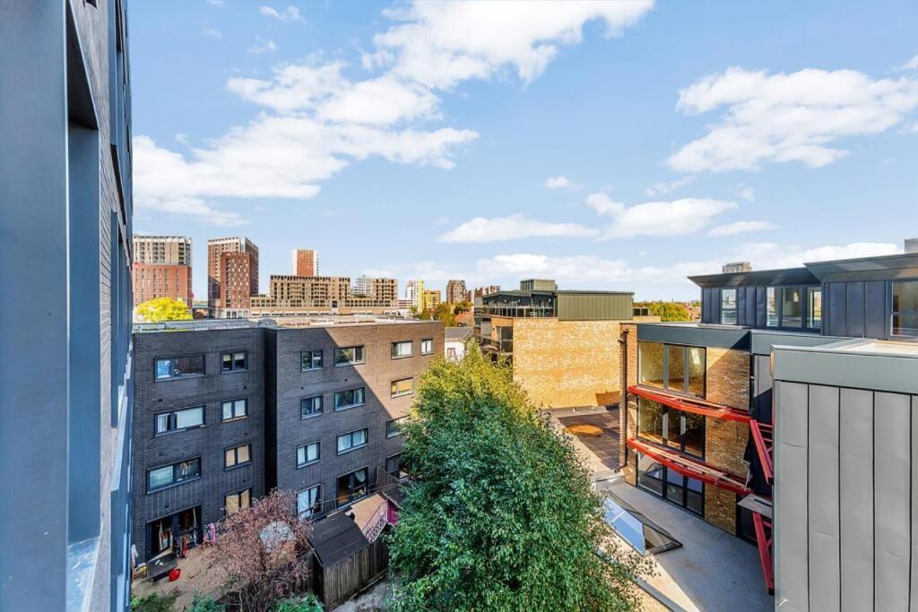 לונדון Cozycomfy Luxury Apartment מראה חיצוני תמונה