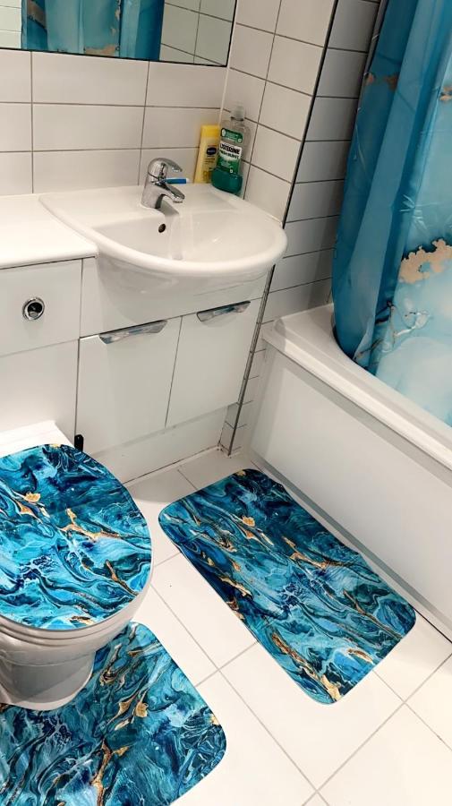 לונדון Cozycomfy Luxury Apartment מראה חיצוני תמונה